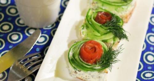 Бутерброд с красной рыбой. 15 бутербродов с семгой, которые готовятся проще простого 36 Бутерброд с красной рыбой. 15 бутербродов с семгой, которые готовятся проще простого 36