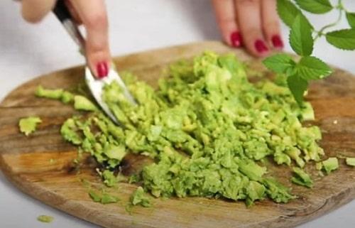 Бутерброд с красной рыбой и авокадо. Бутерброды с авокадо и красной рыбой — 8 рецептов на праздничный стол