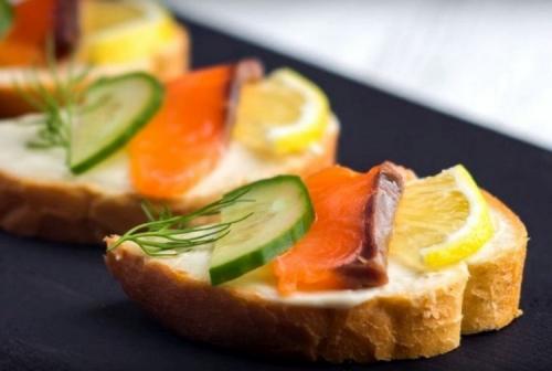Бутерброд с красной рыбой. 15 бутербродов с семгой, которые готовятся проще простого