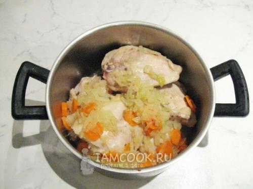 Гуляш из курицы c подливкой. Гуляш из куриного филе в сметанной подливке 37 Гуляш из курицы c подливкой. Гуляш из куриного филе в сметанной подливке 37