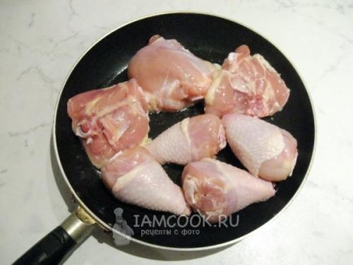 Гуляш из курицы c подливкой. Гуляш из куриного филе в сметанной подливке 35 Гуляш из курицы c подливкой. Гуляш из куриного филе в сметанной подливке 35