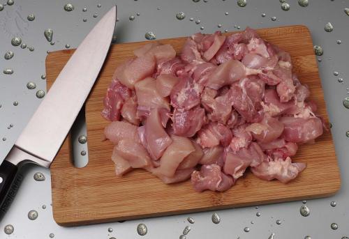 Гуляш из курицы с подливой с томатной пастой. Как приготовить гуляш из курицы с подливкой — рецепт вкусного гуляша из филе курицы на сковороде с пошаговыми фото