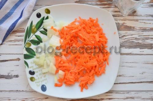 Гуляш из курицы с подливкой без томатной пасты. Гуляш из курицы с подливкой в мультиварке