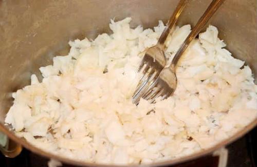 Салат с соленой семгой и яйцом. Салат с семгой слабосоленой-очень вкусные рецепты праздничного стола