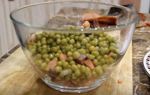 Тёплый салат с лососем слабой соли. Салат с лососем — 15 рецептов приготовления из красной рыбы