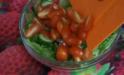 Салат с соленой семгой и яйцом. Салат с семгой слабосоленой-очень вкусные рецепты праздничного стола