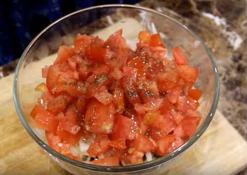 Тёплый салат с лососем слабой соли. Салат с лососем — 15 рецептов приготовления из красной рыбы