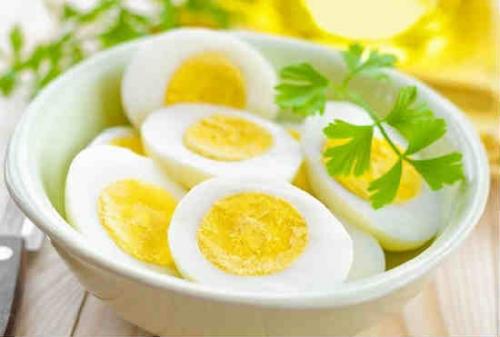 Салат с соленой семгой и яйцом. Салат с семгой слабосоленой-очень вкусные рецепты праздничного стола