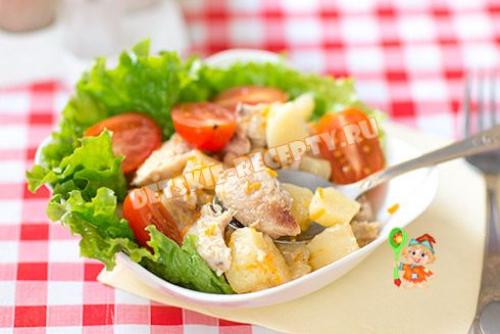 Тушеный кролик в сметане с картошкой. Кролик с картошкой в сметане в мультиварке