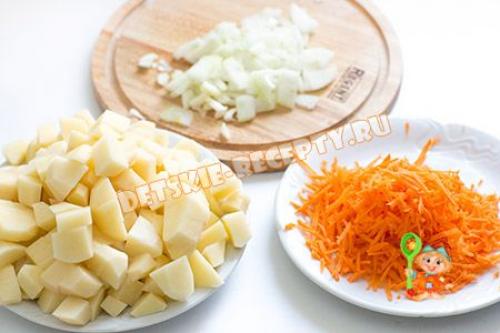 Тушеный кролик в сметане с картошкой. Кролик с картошкой в сметане в мультиварке