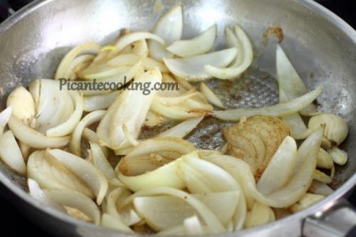 Гуляш из кролика с грибами. Кролик тушёный с грибами в сметане 26 Гуляш из кролика с грибами. Кролик тушёный с грибами в сметане 26