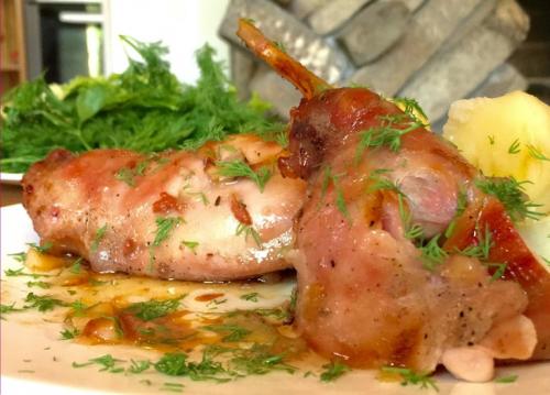 Гуляш из кролика в мультиварке. Кролик в мультиварке - 11 домашних вкусных рецептов приготовления 13