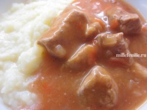 Гуляш, как в садике из свинины. ГУЛЯШ ИЗ СВИНИНЫ (КАК В САДИКЕ)