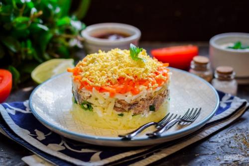 Салат с яйцом и рыбой. 10 простых салатов с рыбными консервами