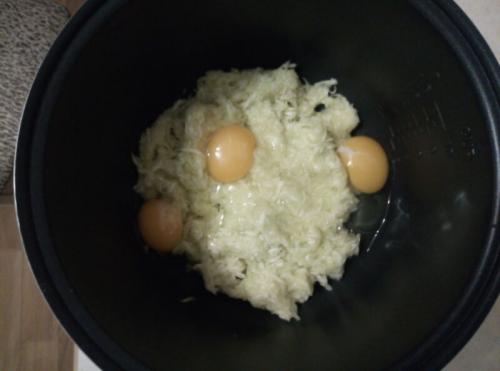 Запеканка из кабачков с сыром в мультиварке. Кабачковая запеканка с сыром в мультиварке — быстрый и вкусный рецепт для детей