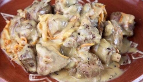Гуляш из печени с луком и морковью. Классический гуляш из печени с подливкой — домашние рецепты приготовления