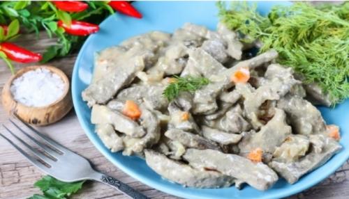 Гуляш из печени с луком и морковью. Классический гуляш из печени с подливкой — домашние рецепты приготовления