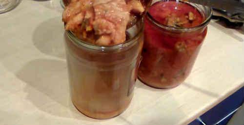 Салат из скумбрии в томатном соусе. Салат со скумбрией на зиму с овощами — очень вкусные рецепты заготовки консервов