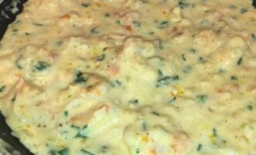 Неочищенные креветки в сливочном соусе. Креветки в сливочно-чесночном соусе жареные на сковороде