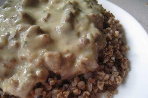 Как выбрать подходящий соус для крупы. 15 лучших рецептов подливы для гречки