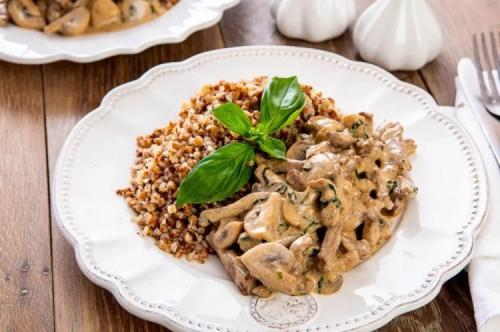 Как выбрать подходящий соус для крупы. 15 лучших рецептов подливы для гречки