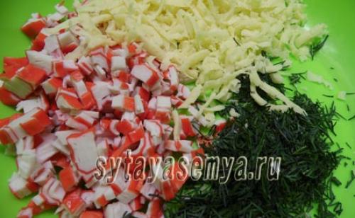 Зразы рыбные с крабовыми палочками. Зразы из рыбы с крабовыми палочками