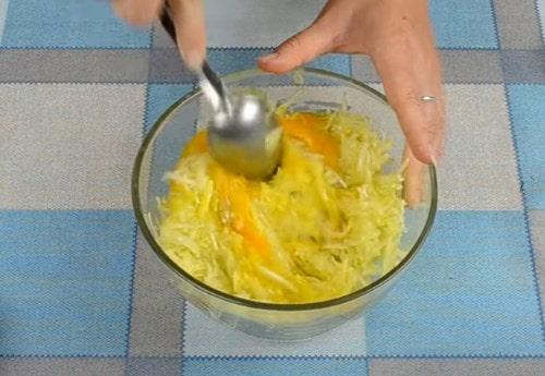 Пицца из кабачков на сковороде — простые и вкусные рецепты за 10 минут