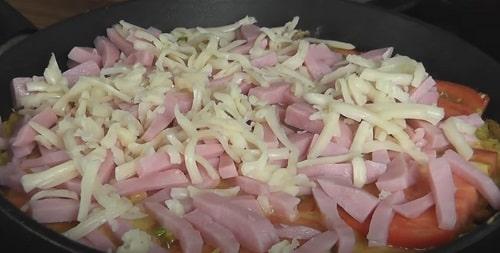 Пицца из кабачков на сковороде — простые и вкусные рецепты за 10 минут