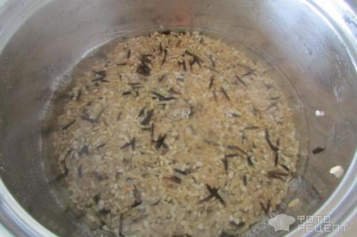 Какие ингредиенты необходимы для приготовления ужина из дикого и бурого риса с овощами. Рецепт: Рассыпчатый рис - смесь бурого и дикого риса, указание КБЖУ