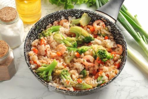 Вкусный и полезный: рецепт риса с креветками и овощами на сковороде 15 Вкусный и полезный: рецепт риса с креветками и овощами на сковороде 15