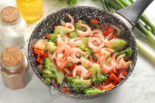 Вкусный и полезный: рецепт риса с креветками и овощами на сковороде 03 Вкусный и полезный: рецепт риса с креветками и овощами на сковороде 03