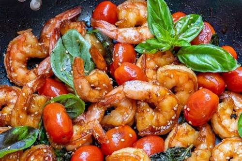 Как правильно приготовить жареных креветок. 20 лучших способов пожарить креветки на сковороде