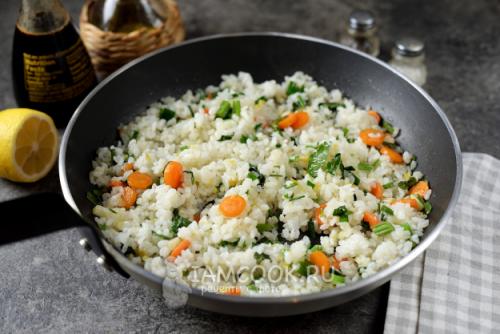 Вкусный и простой: рецепт риса с креветками на сковороде с чесноком и соевым 05