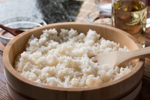 Какие специи можно использовать для придания вкуса рису с креветками и овощами на сковороде. 12 аппетитных рецептов риса с креветками