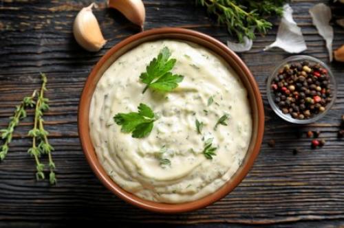 Какие соусы можно использовать для шаурмы с люля-кебабом и овощами. Соус для шаурмы: 12 рецептов в домашних условиях