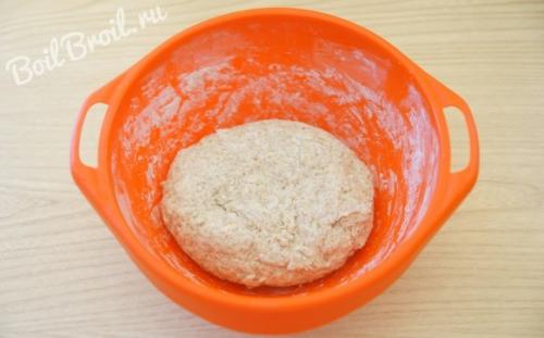 Пшеничный хлеб на ржаной закваске в духовке. Ингредиенты