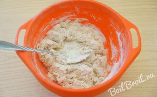 Пшеничный хлеб на ржаной закваске в духовке. Ингредиенты