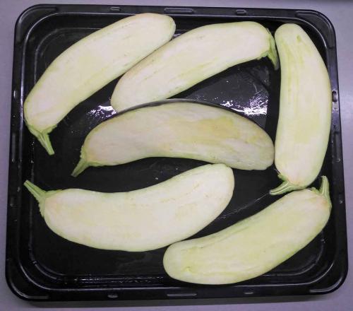 Фаршированные баклажаны с грибами в духовке. Как приготовить баклажаны, фаршированные грибами — рецепт баклажановых лодочек с грибной начинкой с пошаговыми фото