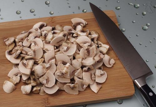 Фаршированные баклажаны с грибами в духовке. Как приготовить баклажаны, фаршированные грибами — рецепт баклажановых лодочек с грибной начинкой с пошаговыми фото