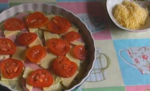 Какие ингредиенты нужны для приготовления кабачковой запеканки а-ля пицца. Пицца из кабачков в духовке с колбасой и помидорами