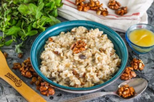 Рецепт каша овсяная с орехами и медом. Геркулесовая каша с грецкими орехами