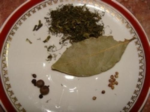 Суп из рыбных фрикаделек в томатном соусе. Суп с рыбными фрикадельками.