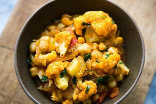 Простые блюда из овощей на сковороде. 20 самых вкусных рецептов тушеных овощей