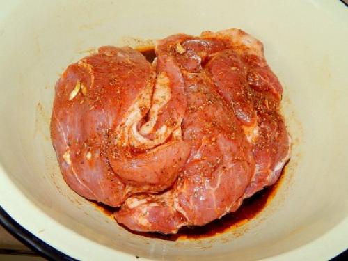 Как добавить вкус к свинине в беконе на вертеле. Рецепт шашлыка на вертеле