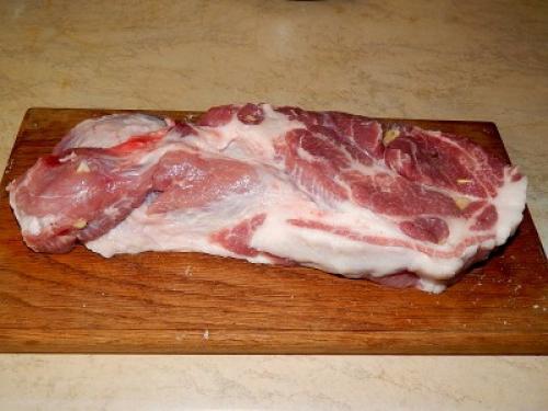 Как добавить вкус к свинине в беконе на вертеле. Рецепт шашлыка на вертеле