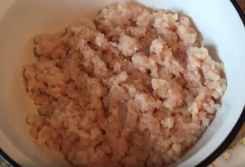 Какие ингредиенты необходимы для приготовления котлет из куриной грудки. Куриные котлеты — простой рецепт приготовления котлет из грудок