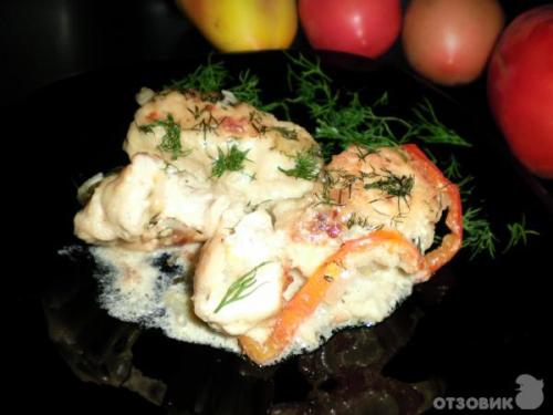 Куриные рулетики в сметанном соусе. Рецепт: Куриные рулетики - В сметанном соусе.