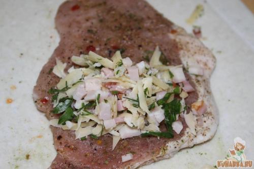 Рулетики с мясом и дольки в сливочном соусе. Мясные рулетики с маринованным луком в сливочном соусе 36