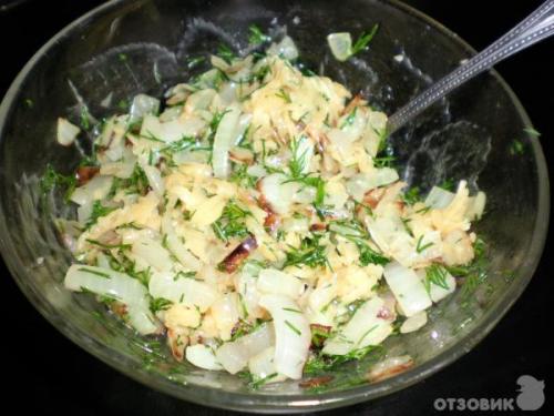 Куриные рулетики в сметанном соусе. Рецепт: Куриные рулетики - В сметанном соусе.