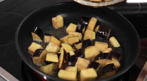 Баклажаны с луком в сливках. 10 Баклажаны с луком в сливках. 10